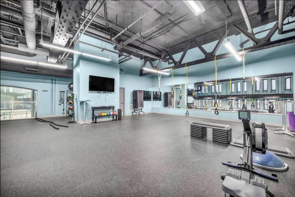 クリーブランド2Br Unit In The Heart Of Dt On Playhouse Square, With Pool And Gym Access-1106アパートメント エクステリア 写真