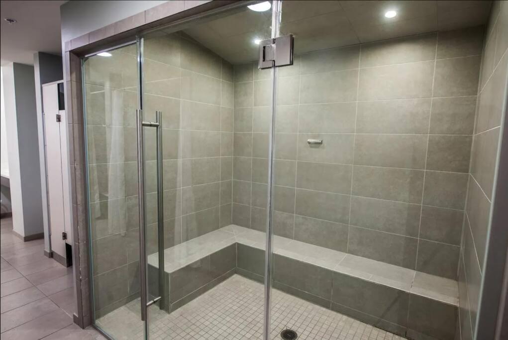 クリーブランド2Br Unit In The Heart Of Dt On Playhouse Square, With Pool And Gym Access-1106アパートメント エクステリア 写真